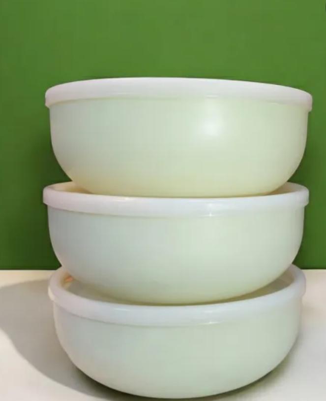 Pack of 3 Round Airtight Food Bowl - Hard Lid Food Container, Leakproof Storage Box for Fresh Food, Snacks, Meal Prep - Splash 650ML - Food Container